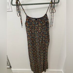Urban outfitters / motel tie strap dress floral